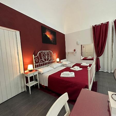 Etna Rooms Catania Bagian luar foto