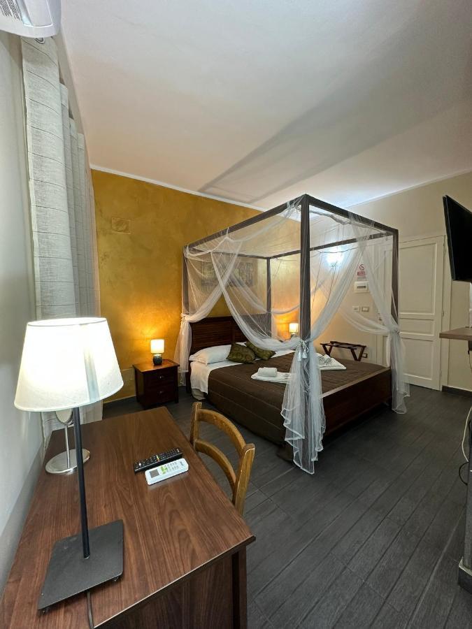 Etna Rooms Catania Bagian luar foto