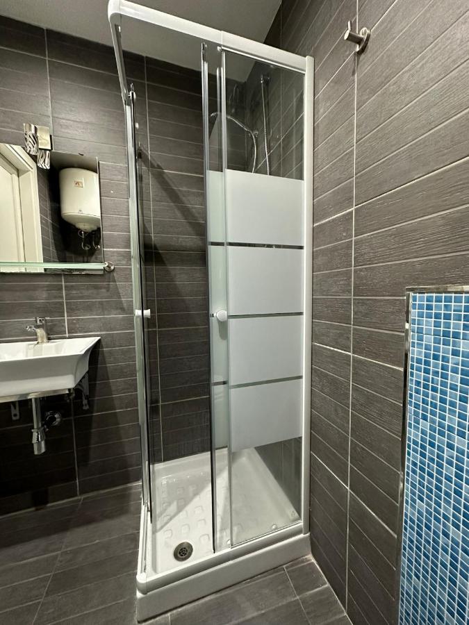 Etna Rooms Catania Bagian luar foto