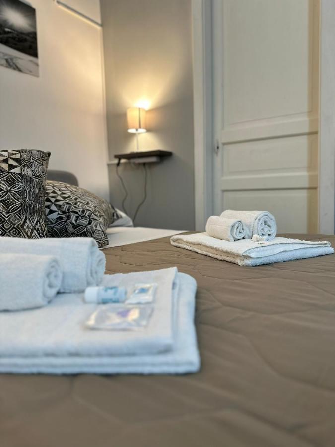 Etna Rooms Catania Bagian luar foto