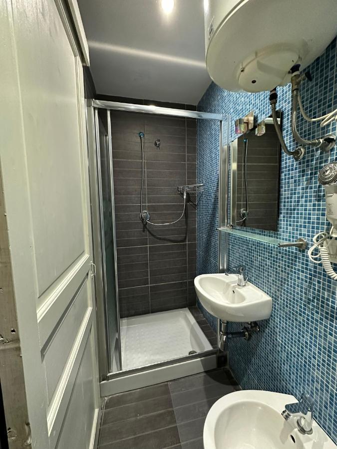 Etna Rooms Catania Bagian luar foto