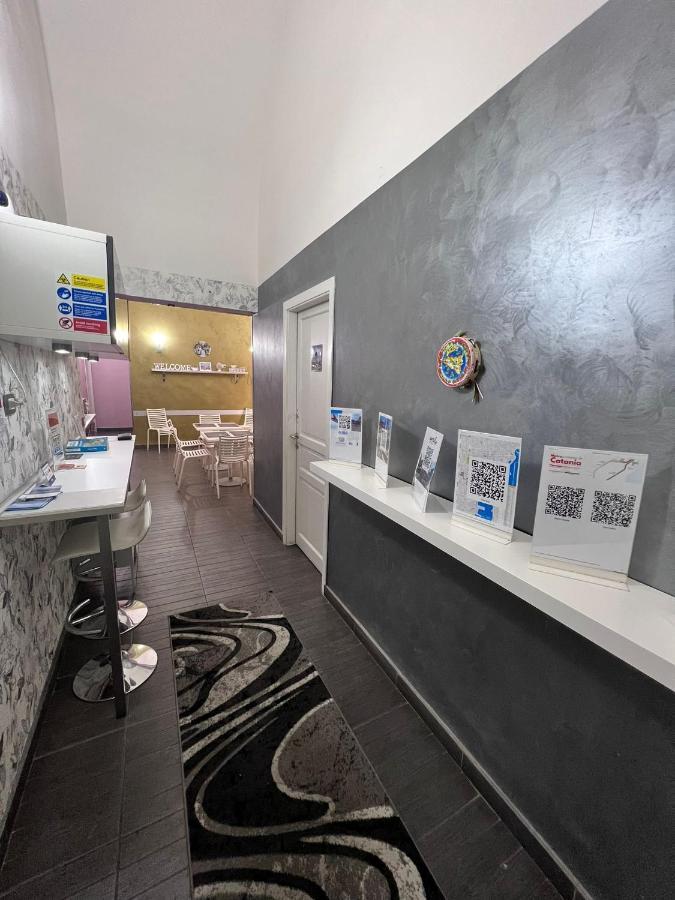 Etna Rooms Catania Bagian luar foto